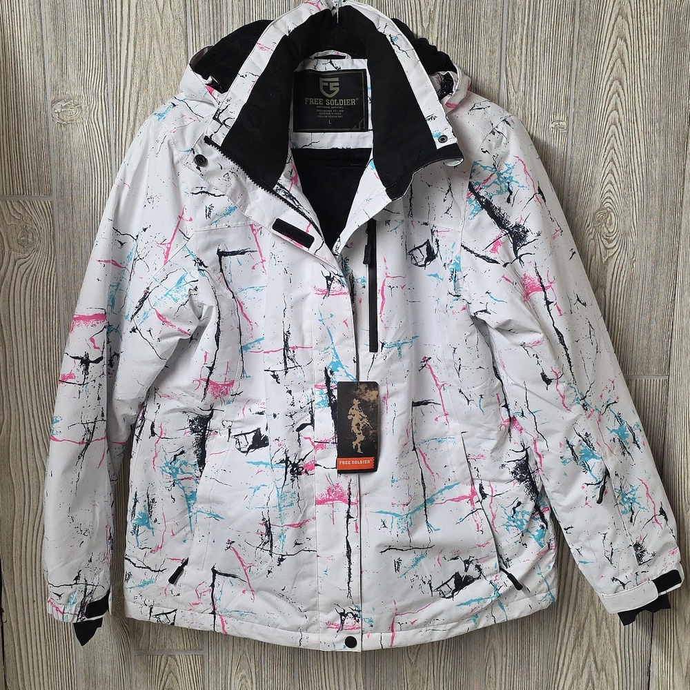 Free Soldier Waterproof White Abstract Splatter Ski Jacket Womens Size Large NWT